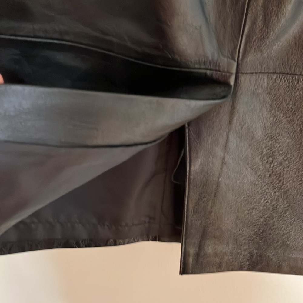 Jaclyn Smith Vintage Leather Skirt - Picture 5 of 10